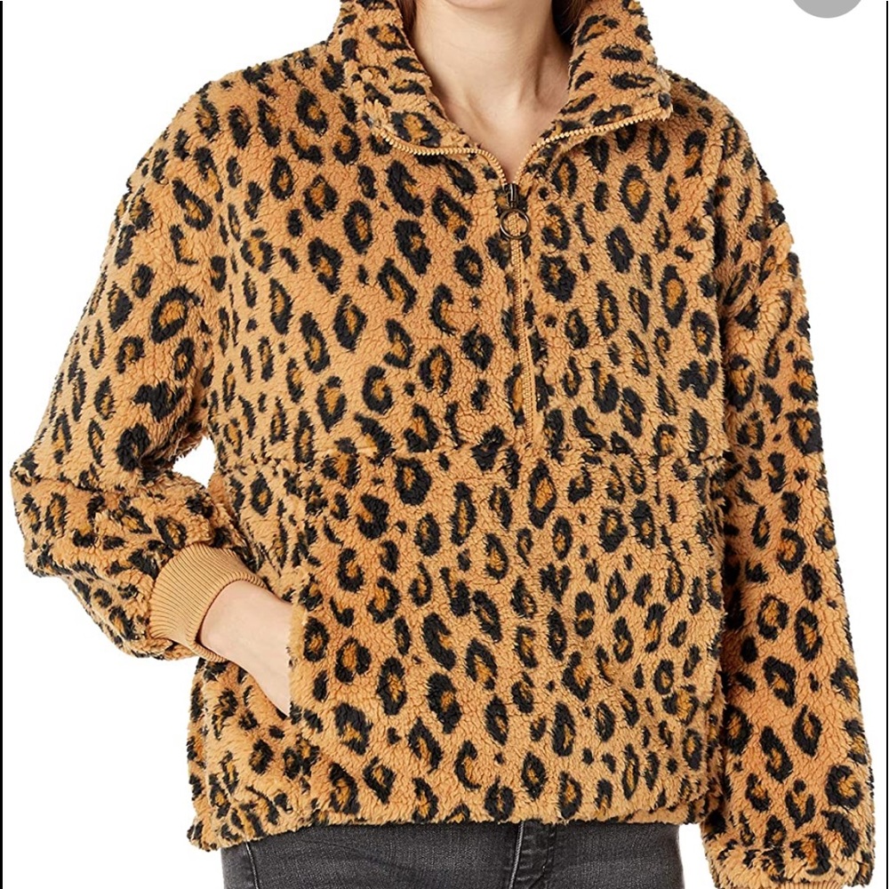 Billabong Cheetah Fleece Half zip size medium New WOT